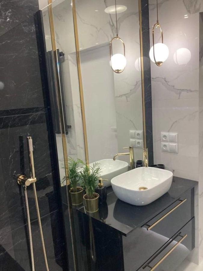 Apartamenty Parkowe B18 Oświęcim Exterior foto